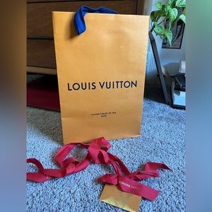 Louis Vuitton bag with ribbon